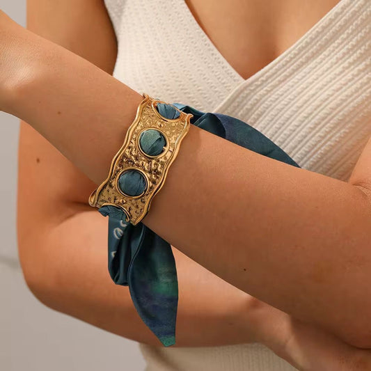 SJ 1120 Scarf Modern Bracelet - 18k Gold PVD plated stainless steel - Anti tarnish