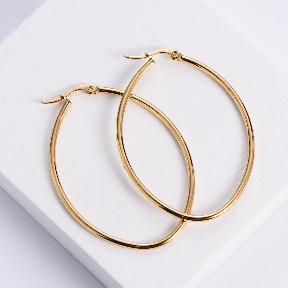 SS 1195 Oval geometric hoops - 18k gold plated stainless steel ( 2 pc ) anti tarnish
