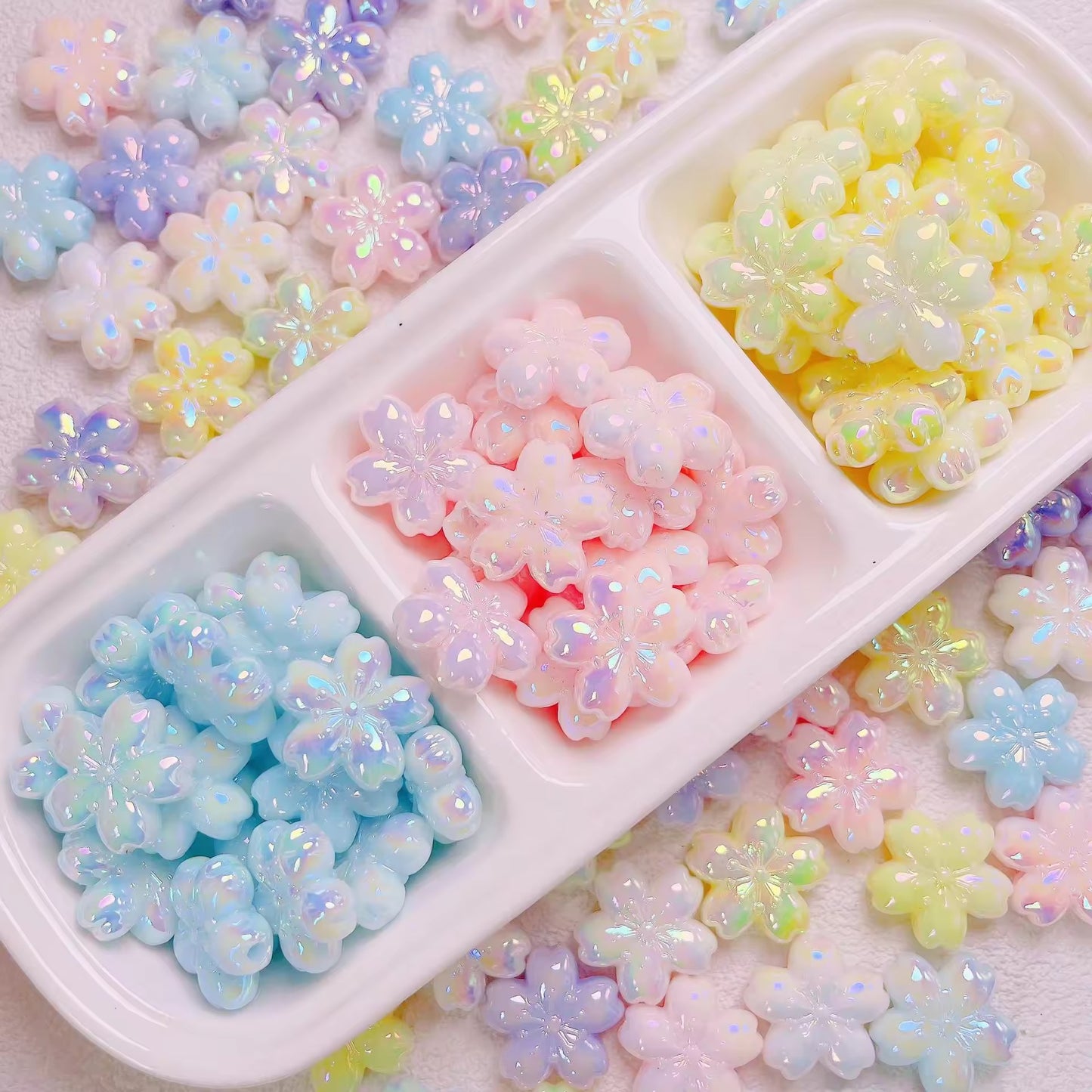 BBB 167 (E) Purple blossom 🌸 flower shiny irrediscent luminous Acrylic bead ( 1 pc )