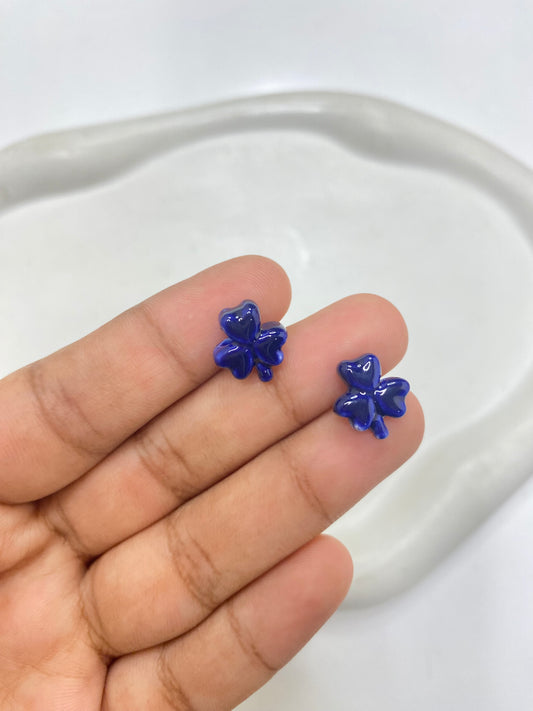 BBB 056 (i) Dark blue Clover leaf porcelain ceramic bead ( 1 pc )