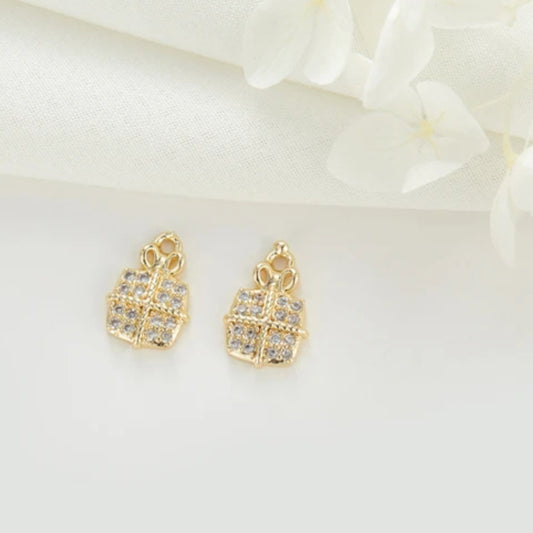 SS 460 Gift box CZ gold plated charm ( 1 pc ) Anti tarnish