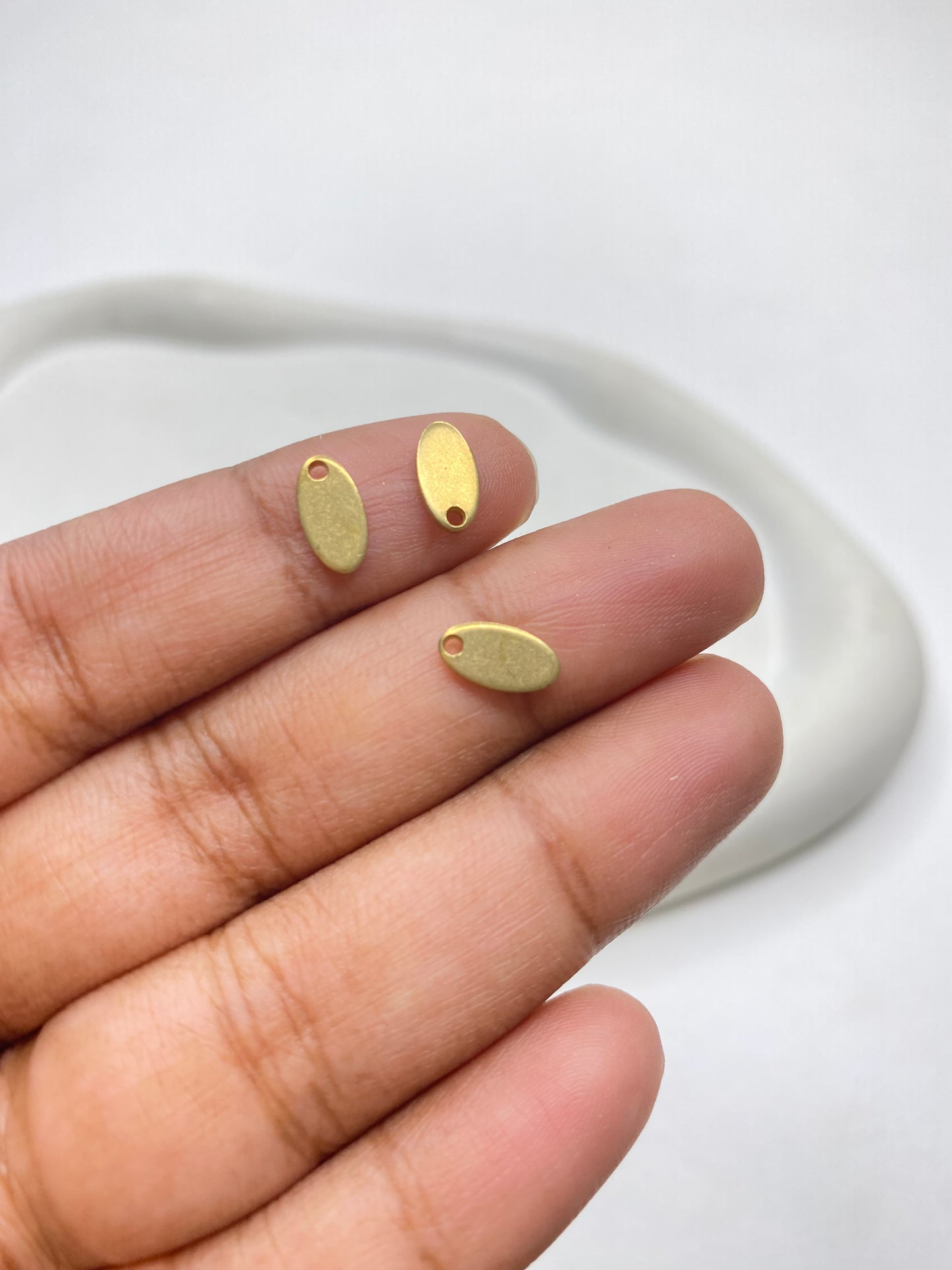 SS 2939 Tiny Oval Brass Charm ( 1 pc ) ( 9:5 mm )
