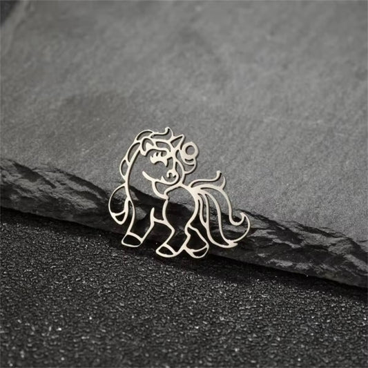 BBB 400 (m) Unicorn Dainty Charm 18k gold PVD 316 Stainless steel ( 1 pc ) Anti tarnish ( 20*22mm )