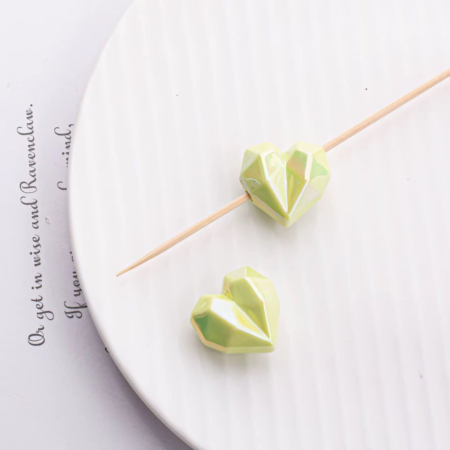 AB48 Heart 3D Acrylic bead ( 1 pc ) UV Plated ( 20:21 mm )
