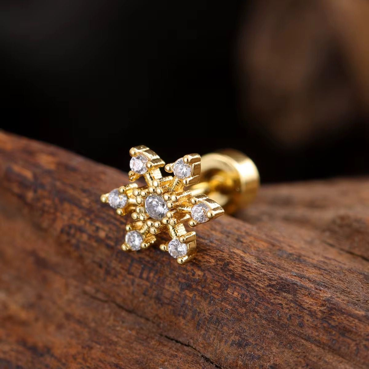 SJ 876 Snowflake Zircon Cartilage 2nd Piercing Stud ( 1 pc ) - 18k Gold PVD plated stainless steel - Anti tarnish