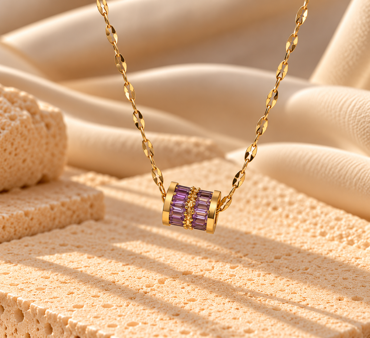 NSJ52H necklace - 18k gold PVD plated