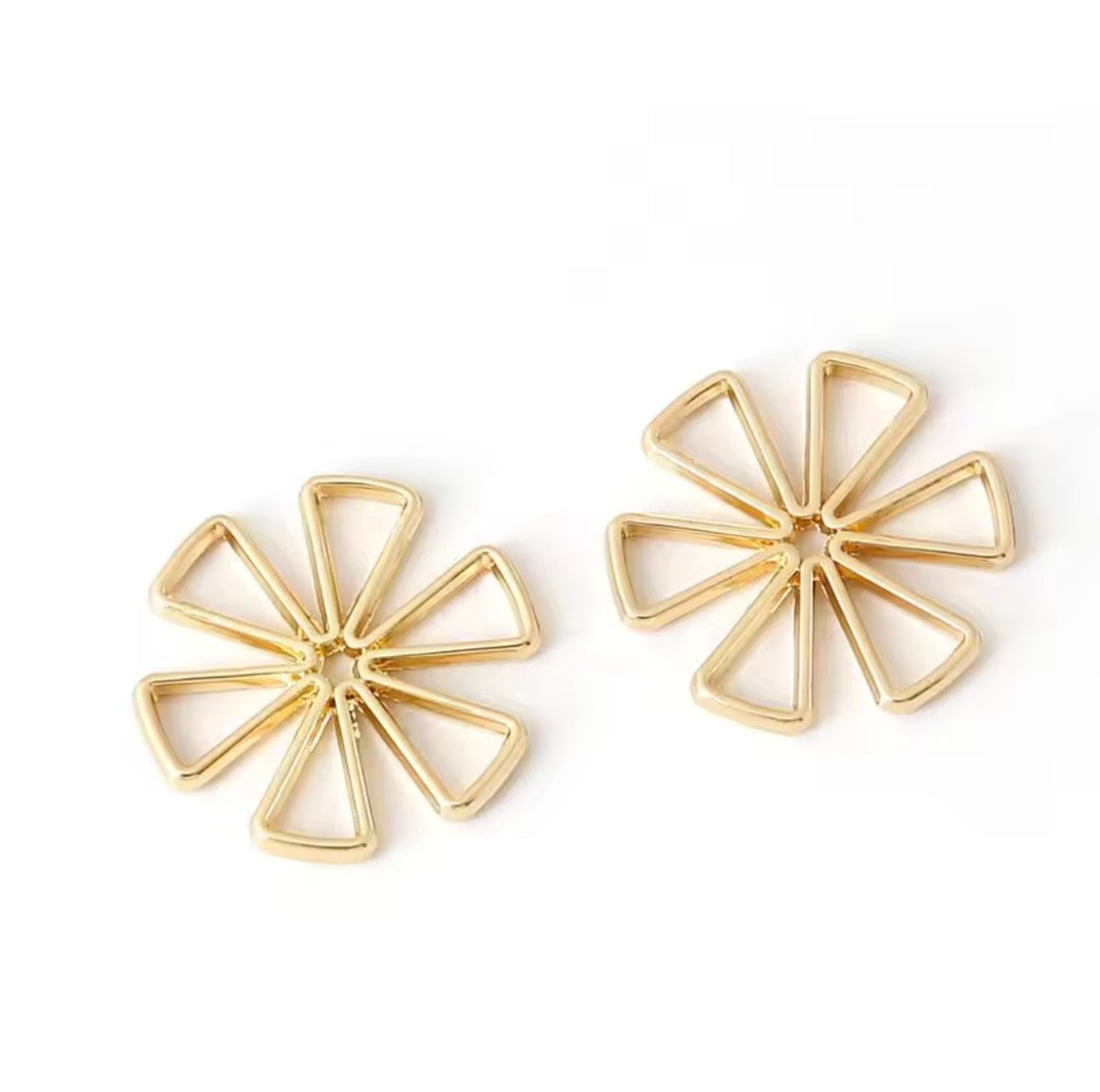 SS 1318 Fan Bezel 14k gold plated charm ( 22 mm ) Tarnish Resistant ( 1 pc )