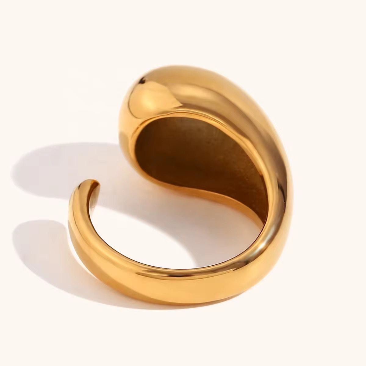 SJ 494 - Minimalistic Teardrop ring - premium collection - 18k Gold PVD plated stainless steel - Anti tarnish - Wholesale