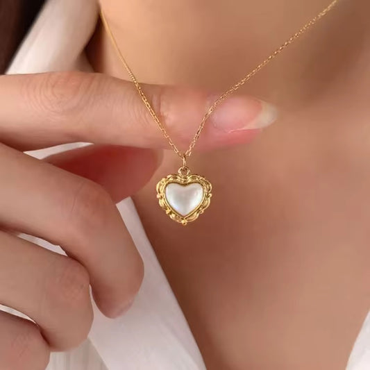 SJ 410 Love Heart white shell Necklace - 18k Gold PVD plated stainless steel - Anti tarnish