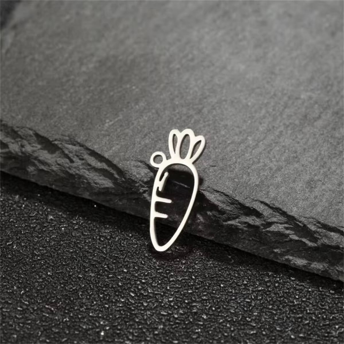 SC14F Cartot Dainty Charm 18k gold PVD 316 Stainless steel ( 1 pc ) Anti tarnish ( 17*12mm )
