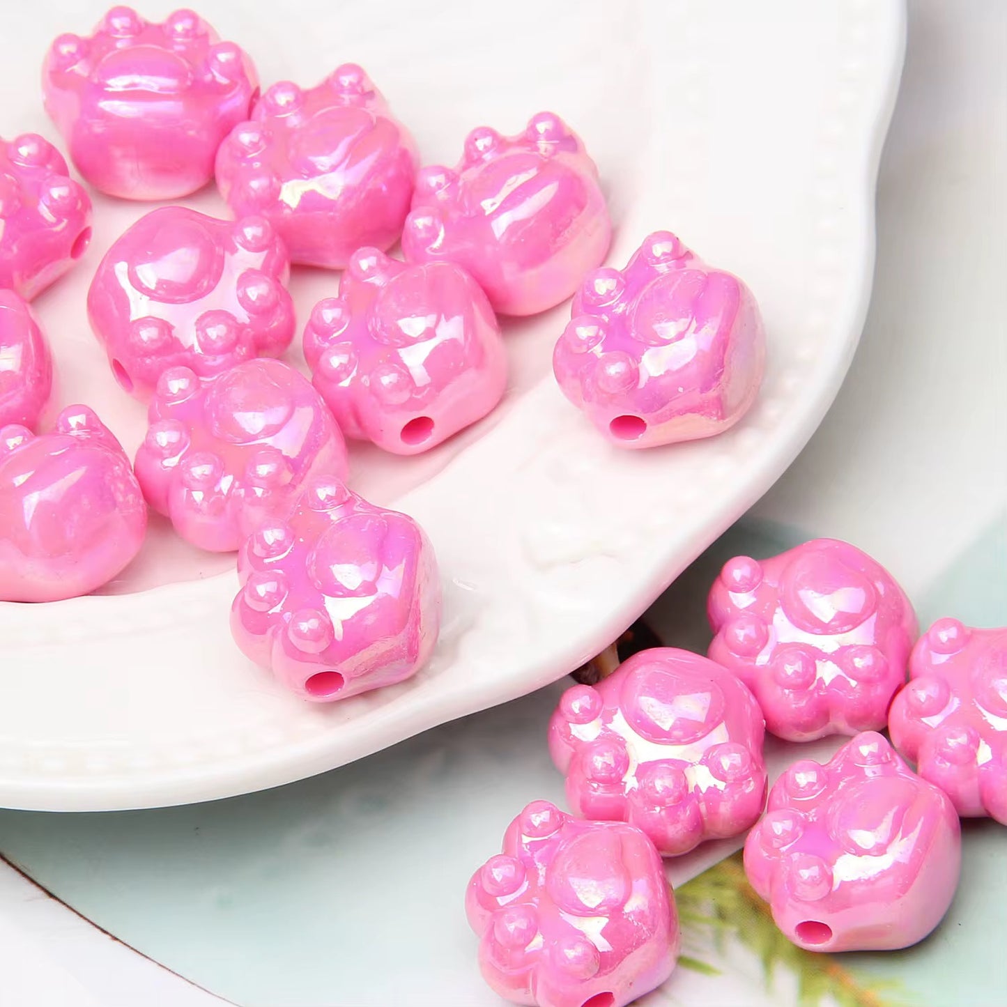 BBB 236 (f) Dark Pink Paw Luminous Shiny Bead ( 1 pc ) UV Plated Acrylic ( 16:18 mm )