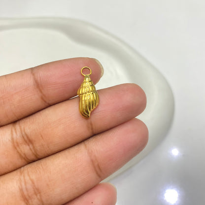 SC02G shell charm 18k gold PVD plated 316 stainless steel ( 1 pc ) - anti tarnish