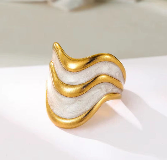 SJ 899 Wavy White Enamel Ring Adjustable - 18k Gold PVD plated stainless steel - Anti tarnish