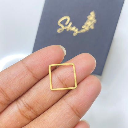 BC02T Hollow square 15 mm Charm ( 1 pc ) raw brass