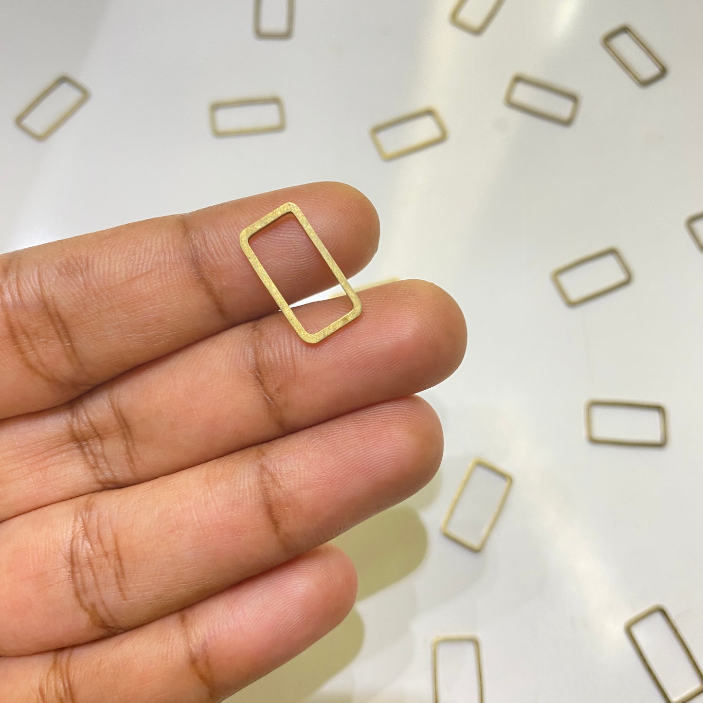 B 1057 Hollow Rectangle charm