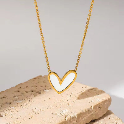 NSJ06D white shell Heart Necklace - 18k Gold PVD plated 316 stainless steel - Anti tarnish