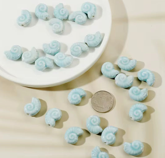 BBB 215 (g) Light Blue Conch Shell Porcelian Ceramic bead ( 1 pc ) High Shine ( 21:16 mm )