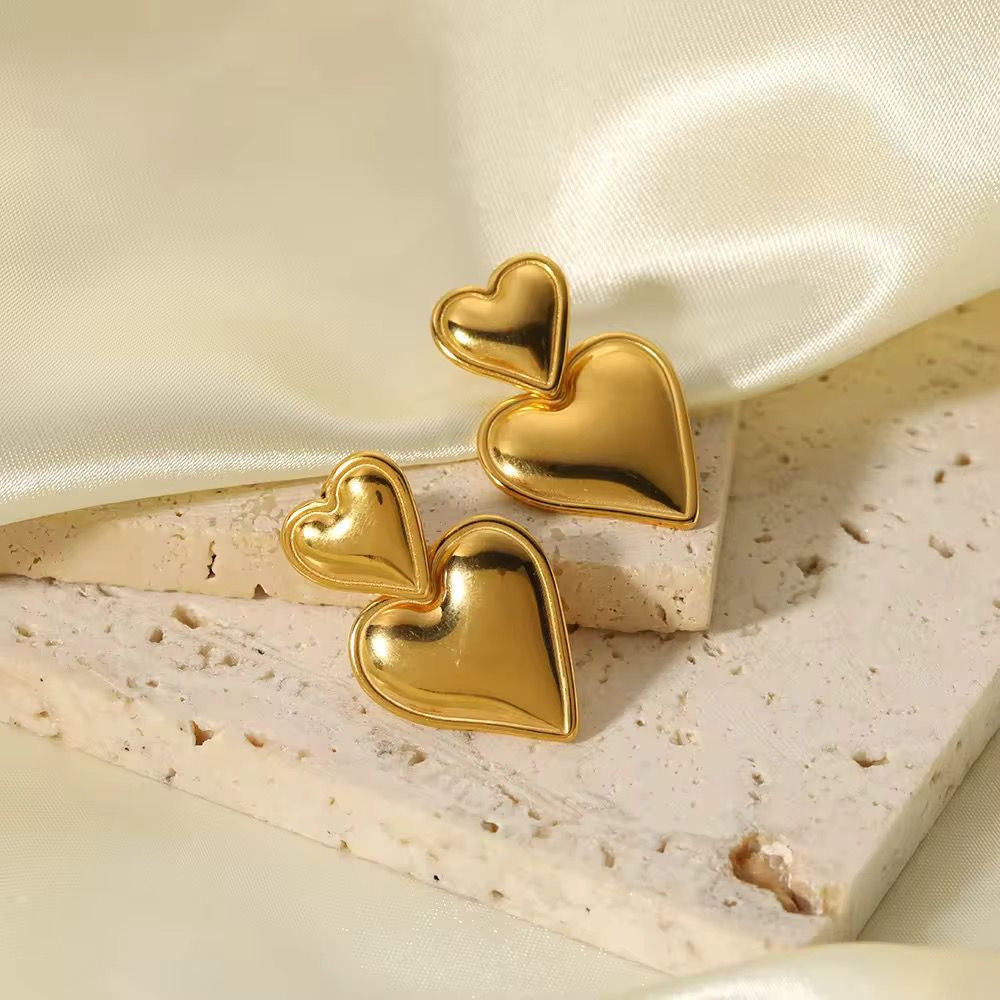 SJ 669 Double Heart Stud Earring - 18k Gold PVD plated stainless steel - Anti tarnish