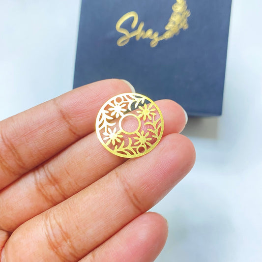 SS 71 Floral round charm