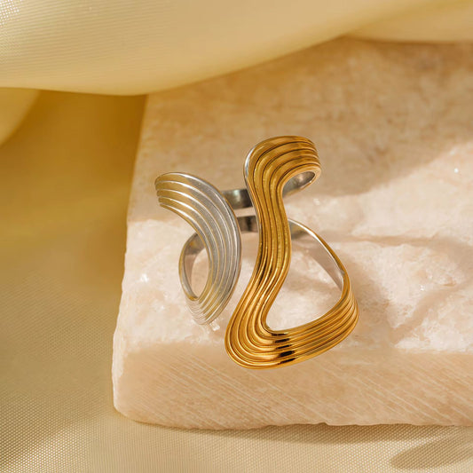 SJ 908 Wavy dual tone Ring Adjustable - 18k Gold PVD plated stainless steel - Anti tarnish