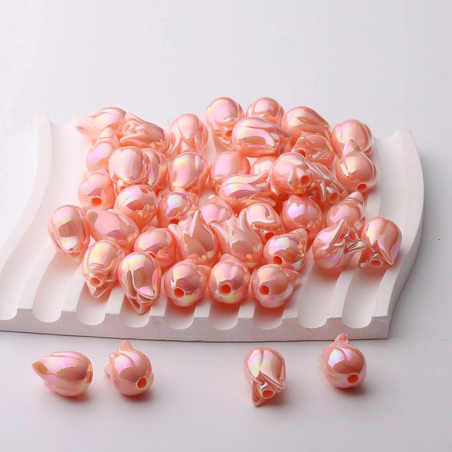 AC 1661 Tulip uv plated Acrylic bead ( 1 pc )