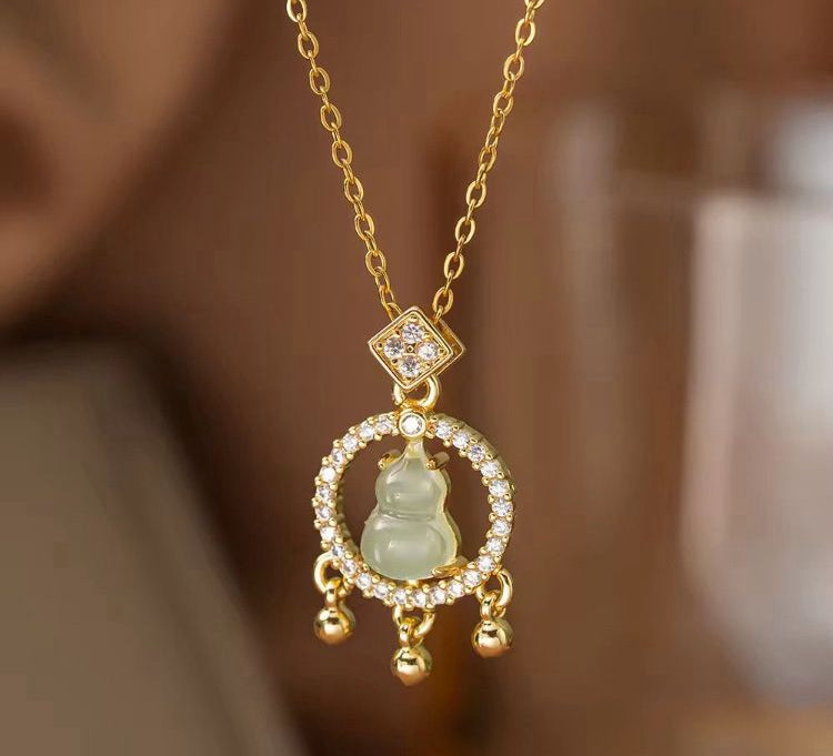 NSJ32A zircon green pendant Necklace - 18k Gold PVD plated