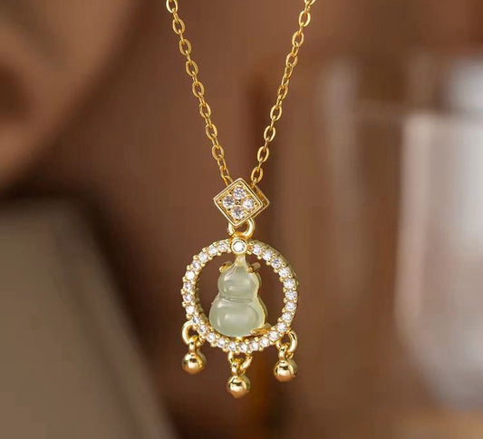 NSJ32A zircon green pendant Necklace - 18k Gold PVD plated