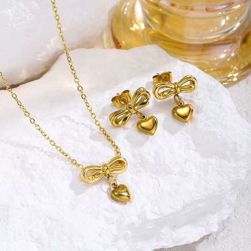 SJ 1162 Heart linked Bow Earring  - 18k Gold PVD plated stainless steel - Anti tarnish