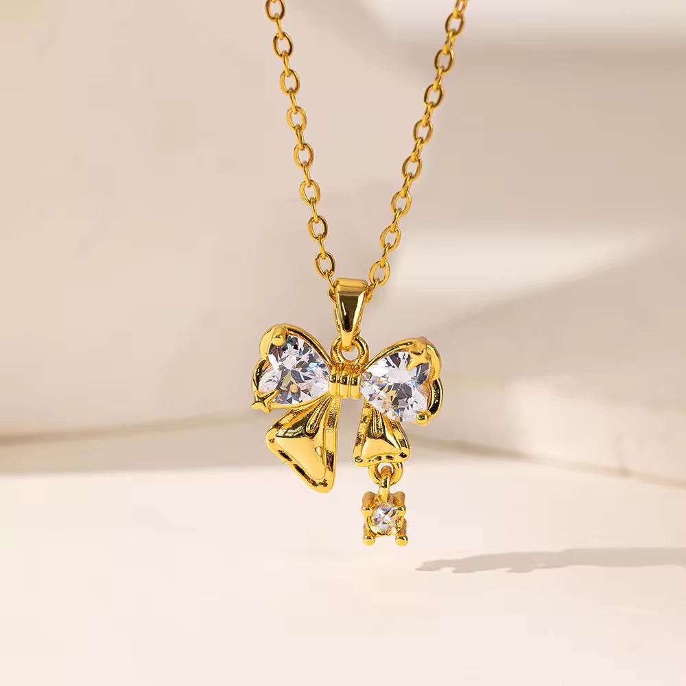 NSJ21D bow Zircon Necklace - 18k Gold PVD plated 316Nstainless steel - Anti tarnish
