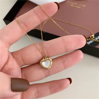 NSJ49C Love Heart white shell Necklace - 18k Gold PVD plated