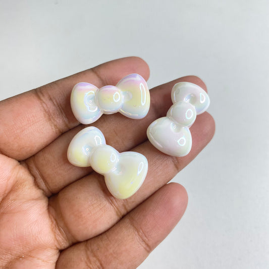 BBB 285 (b) White Ribbon Bow Shiny  Bead ( 1 pc ) UV Plated Acrylic ( 12:20 mm )