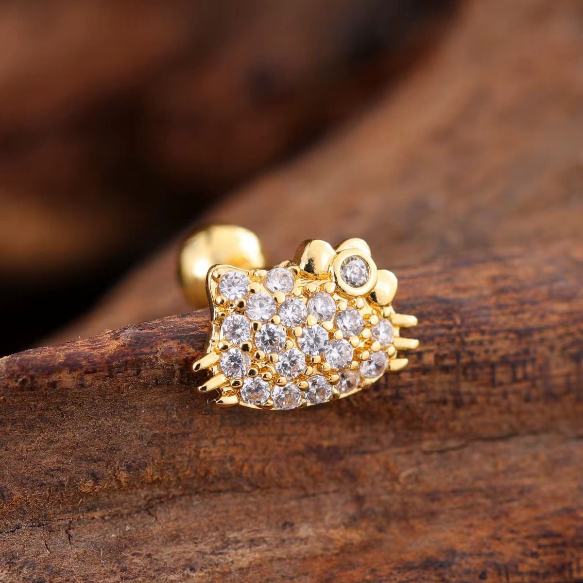 SJ 926 Hello Kitty kids / 2nd Piercing Stud ( 1 pc ) - 18k Gold PVD plated stainless steel - Anti tarnish