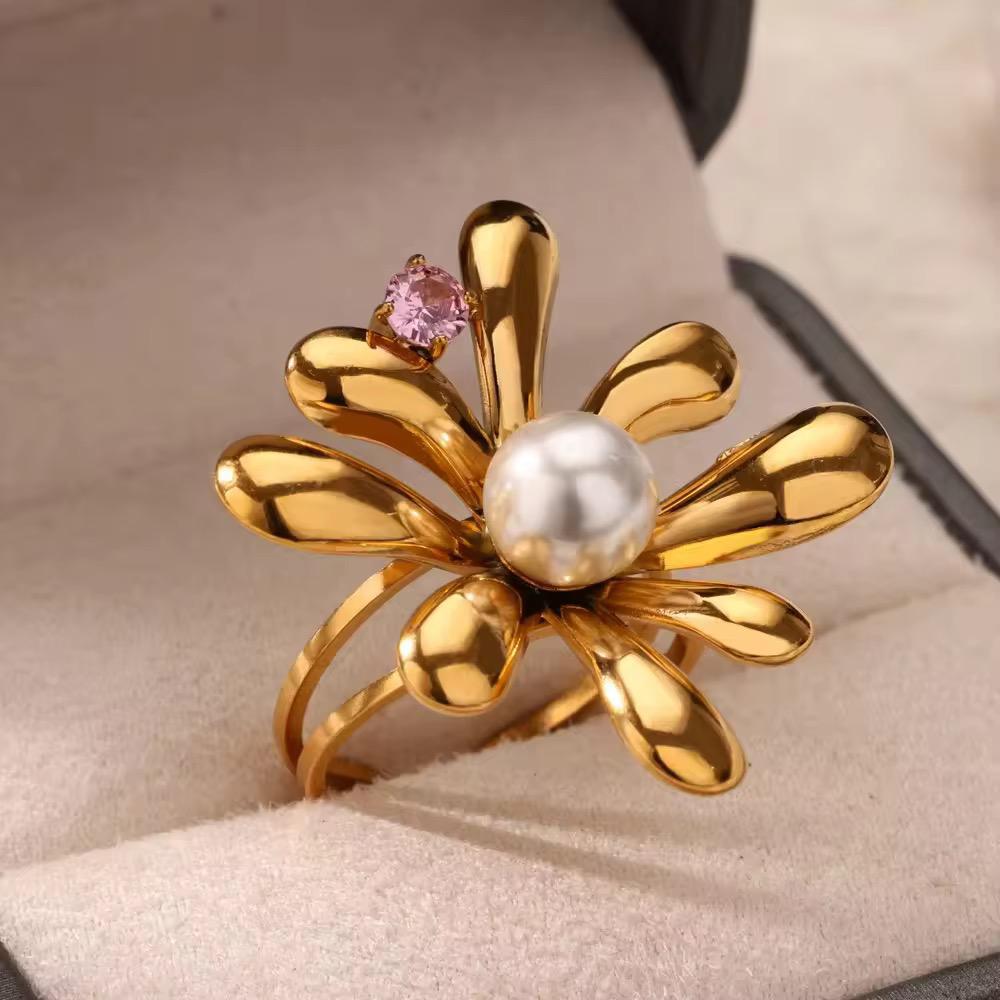 RSJ29G Flower pink zircon and pearl chunky ring - 18K Gold PVD plated