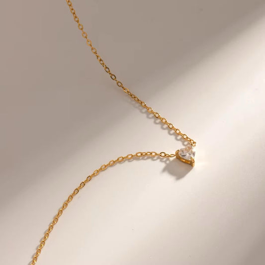 Ss 214 zircon dainty heart
-18k gold plated stainless steel - Anti tarnish - Wholesale