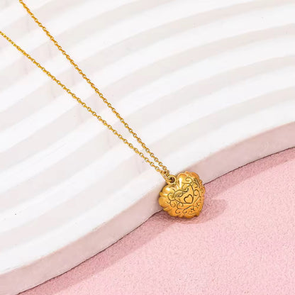 NSJ49C Love Heart white shell Necklace - 18k Gold PVD plated