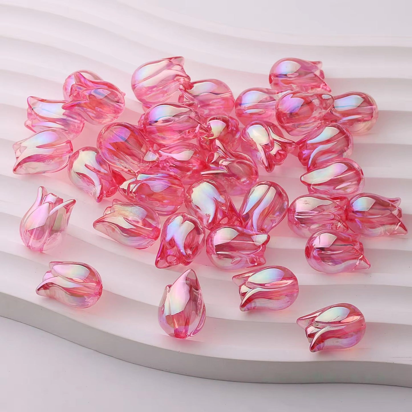 AB83 Tulip transparent luminous Acrylic bead ( 1 pc )