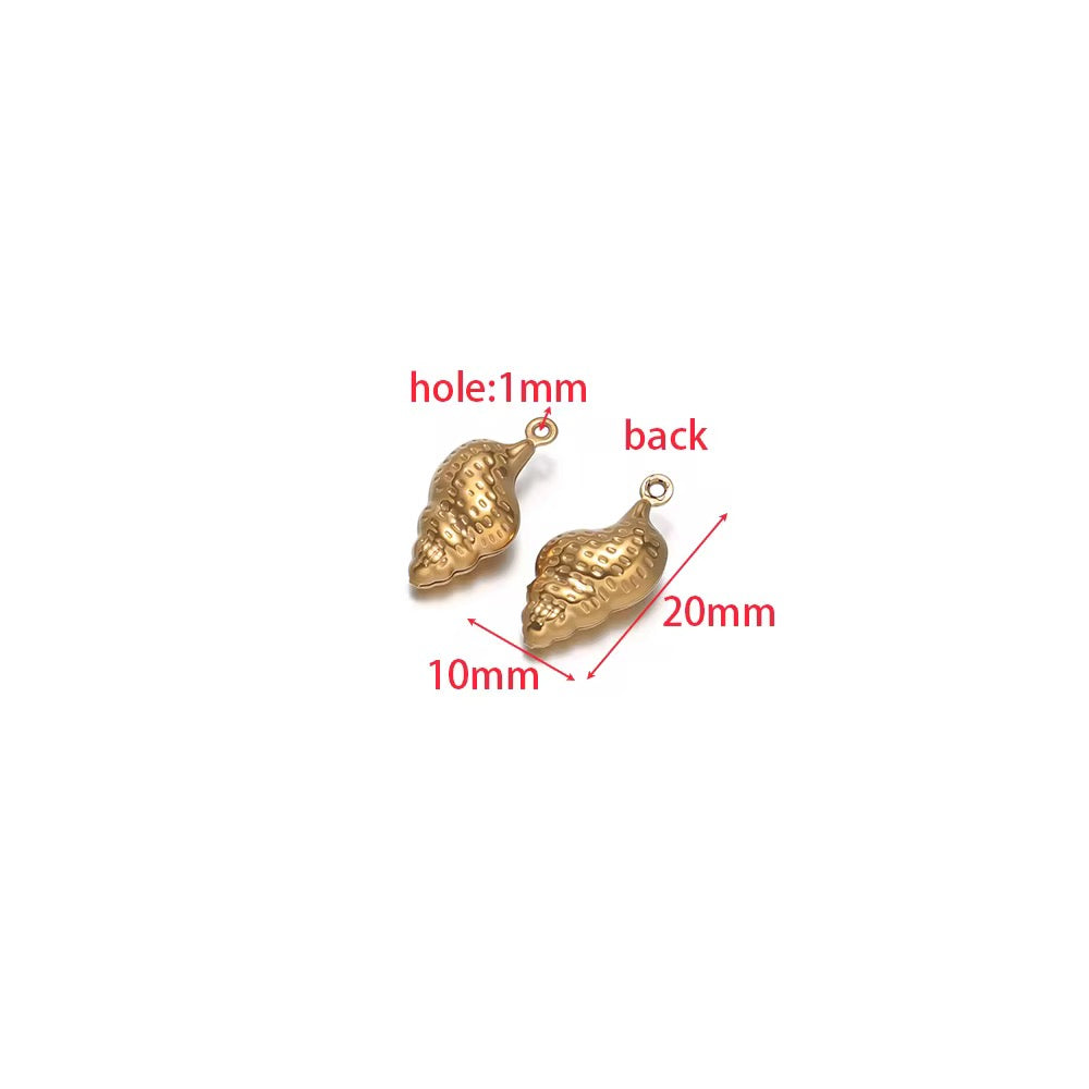 SC16N Textured Conch charm 18k Gold PVD 316 stainless steel ( 1 pc ) Anti tarnish
