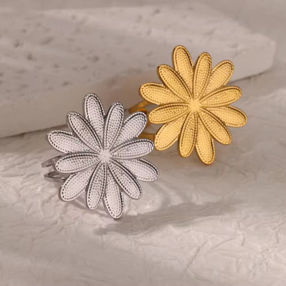 SJ 593 Floral Style Ring Adjustable - 18k Gold PVD plated stainless steel - Anti tarnish