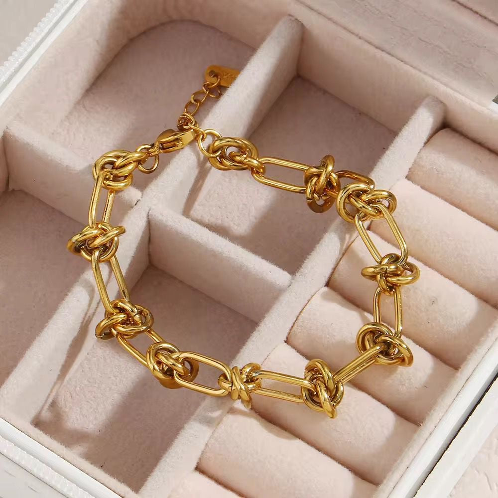 SJ 660 Chunky knot style Bracelet - 18k Gold PVD plated stainless steel - Anti tarnish