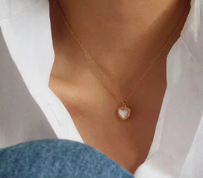 NSJ49C Love Heart white shell Necklace - 18k Gold PVD plated