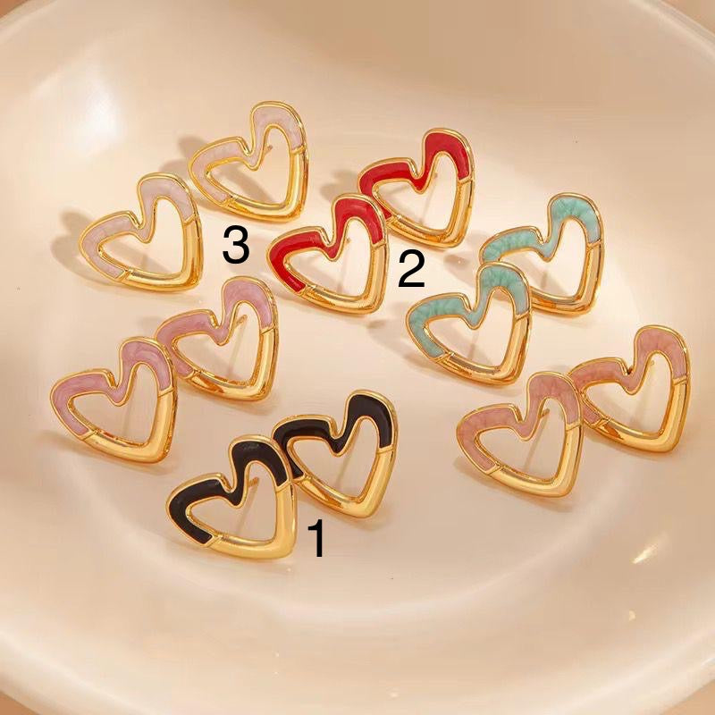 ESJ02G Heart earrings -  18k Gold PVD plated 316 stainless steel - Anti tarnish