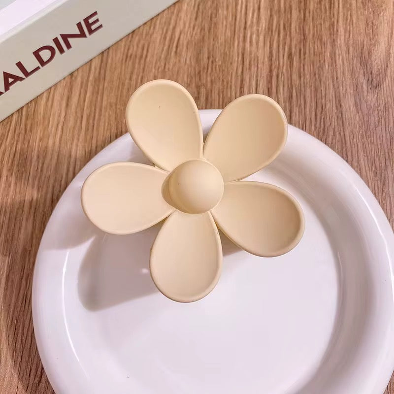 HA 16 (c) Cream Daisy Hawaii Floral Hair Claw Clip ( 1 pc )