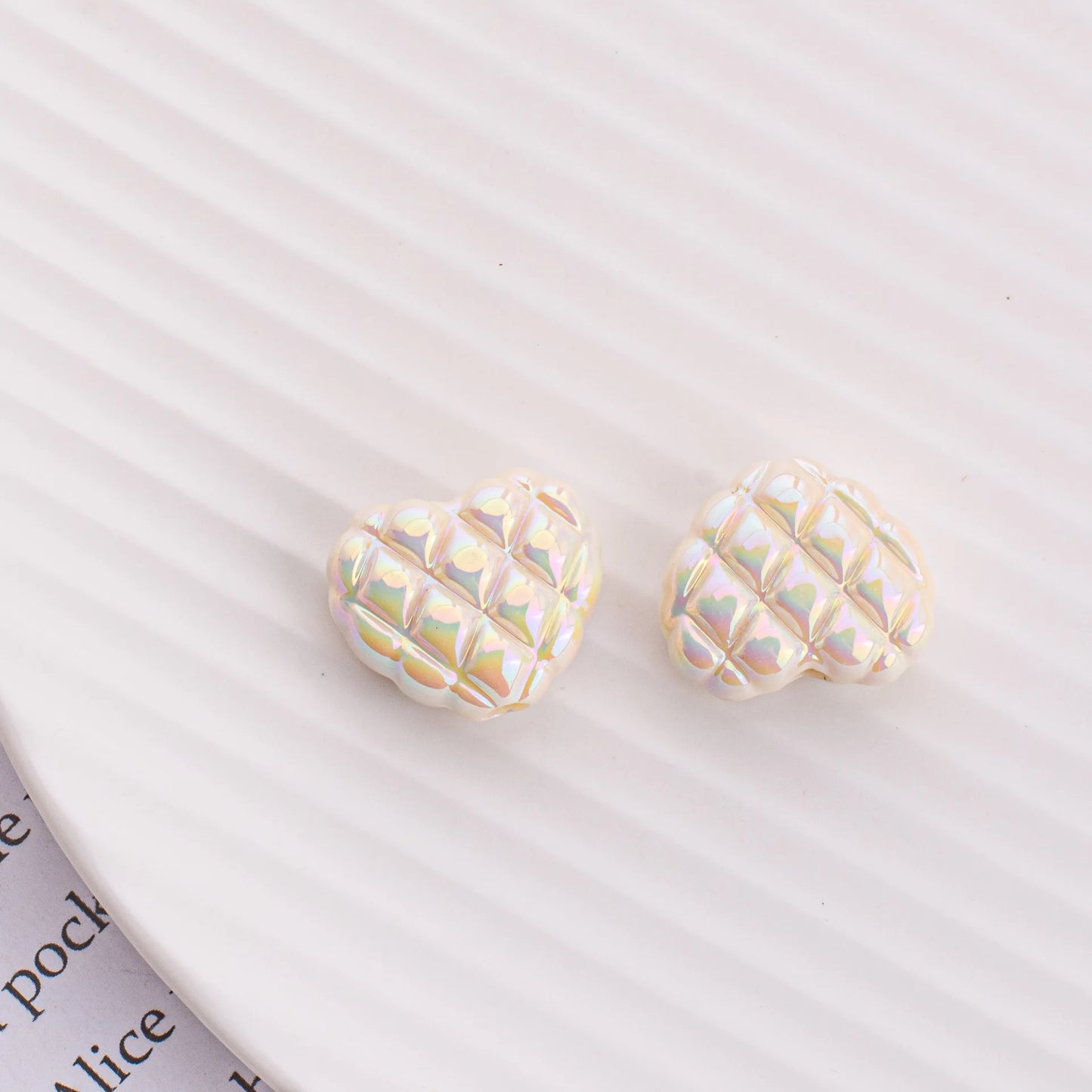 BBB 161 (A) yellow Luminous heart uv plated holographic irrediscent Acrylic bead ( 1 pc )