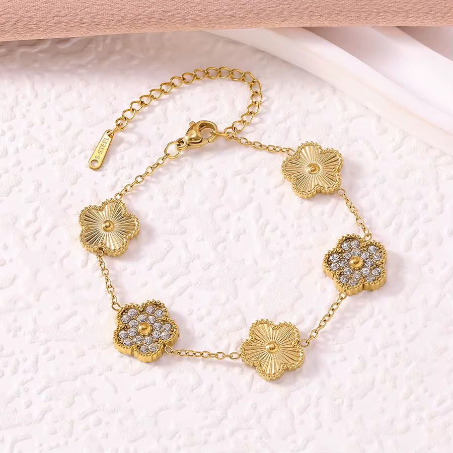 BSJ10D Five petal flower diamond bracelet - 18k Gold PVD plated 316 stainless steel - Anti tarnish