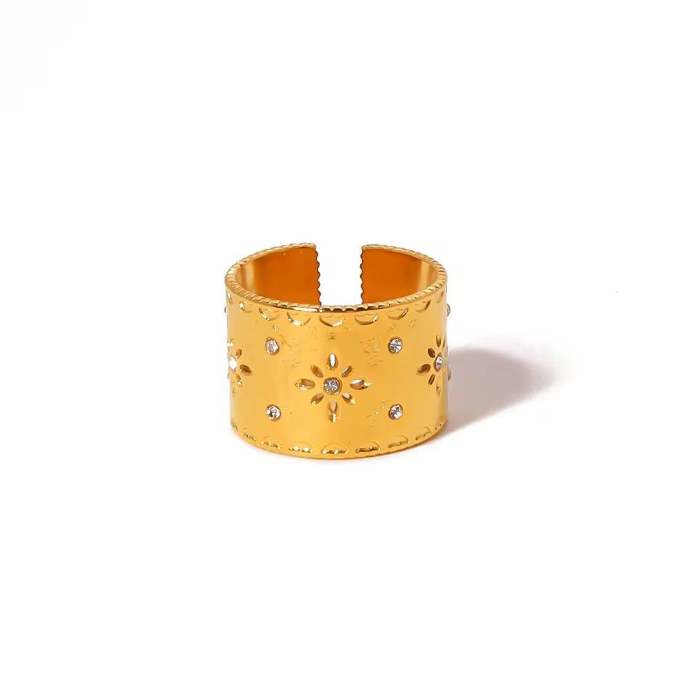 RSJ18F Textured Zircon Ring - 18k gold PVD plated 316 stainless steel - Anti tarnish