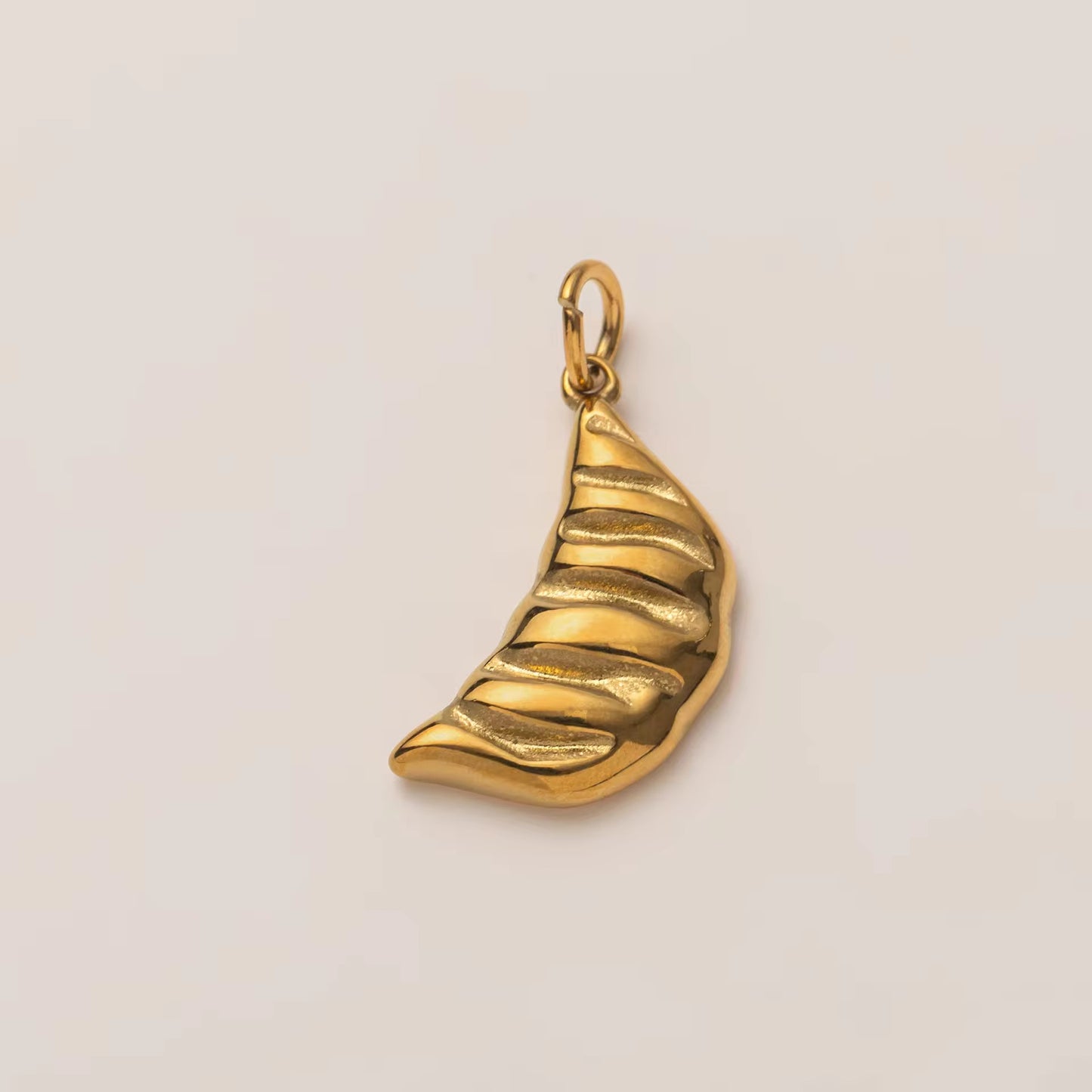 SC11N Garlic Bread charm 18k Gold PVD plated 316 stainless steel ( 1 pc ) Anti tarnish ( 11*28 mm )