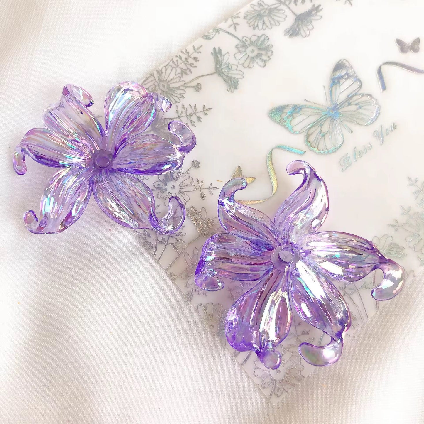 AB96 Transparent luminous Big Flower Acrylic bead ( 1 pc )