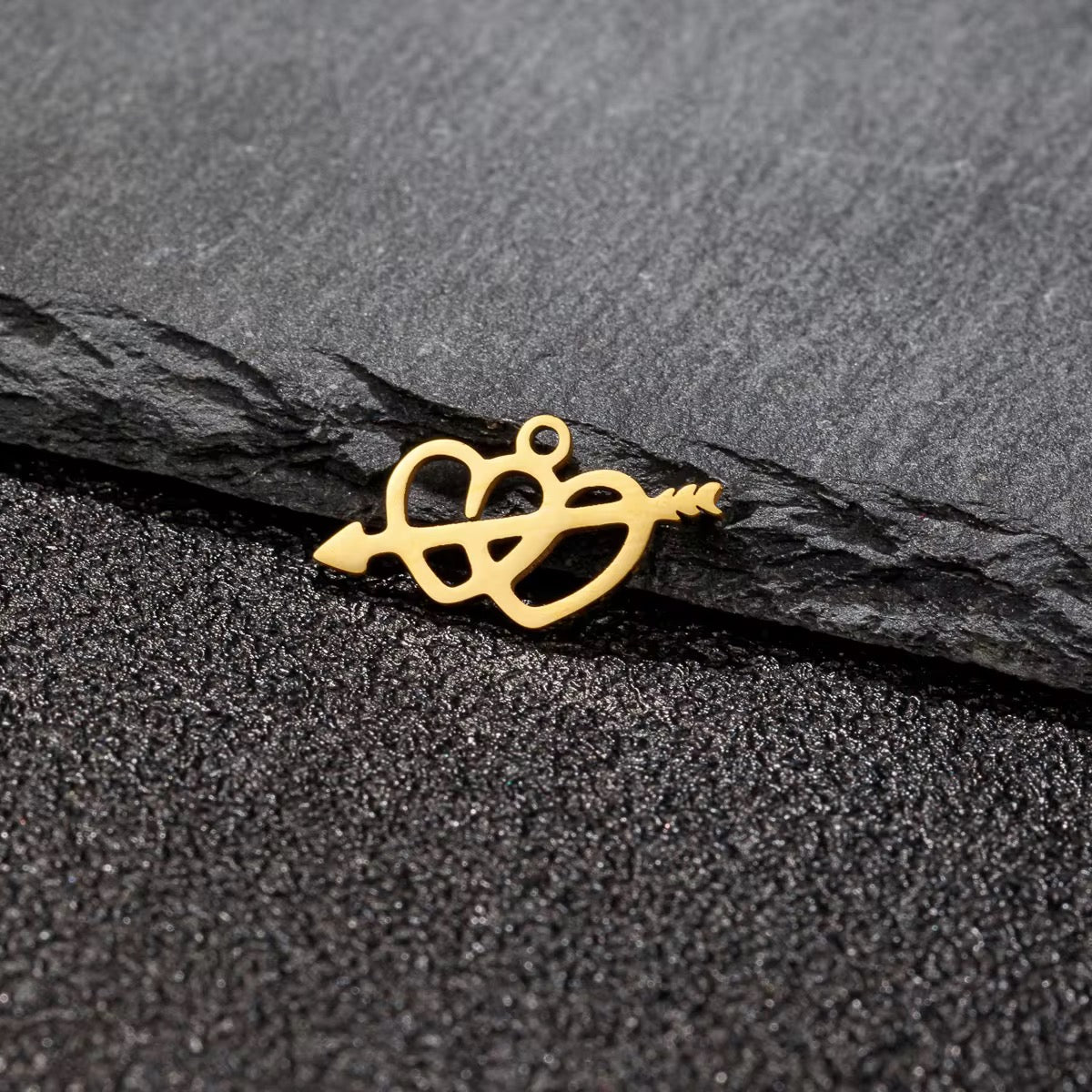 SC13J Heart Dainty Charm 18k gold PVD 316 Stainless steel ( 1 pc ) Anti tarnish ( 19*7 mm )