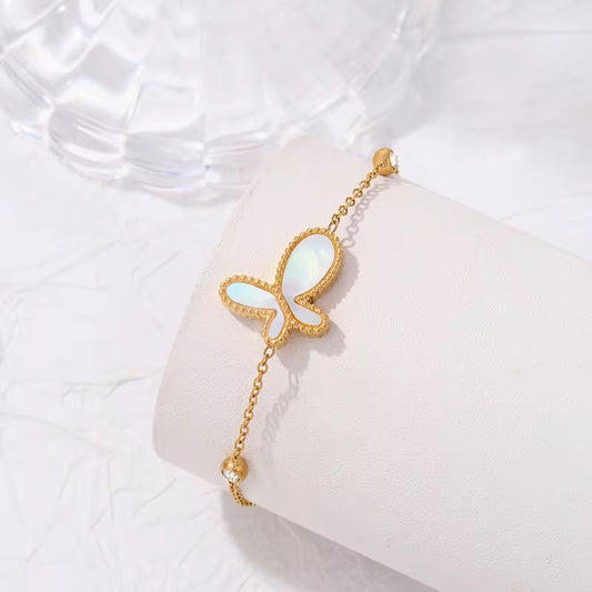 SJ 343 White Butterfly Zircon Bracelet - 18k gold plated stainless steel - Anti tarnish - Wholesale