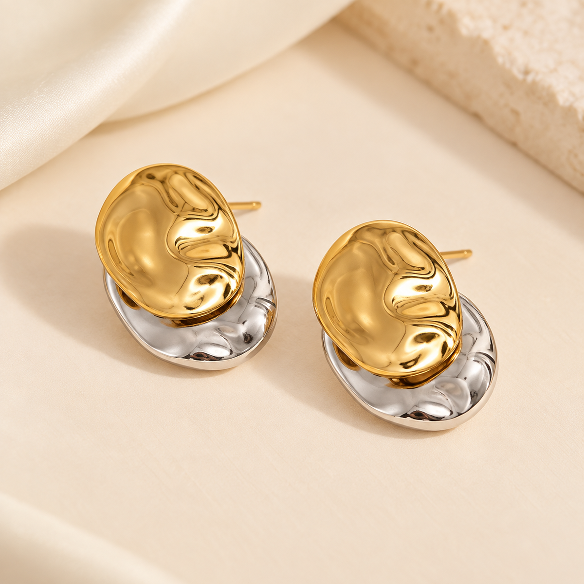 ESJ30E Molten Dome Dual Earrings 18k Gold PVD plated